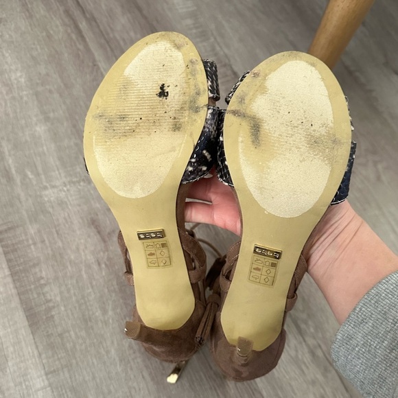 BEBE Lea Tassel Tie Faux Suede Open Toe High Heels Tan Size 8 - Picture 10 of 11